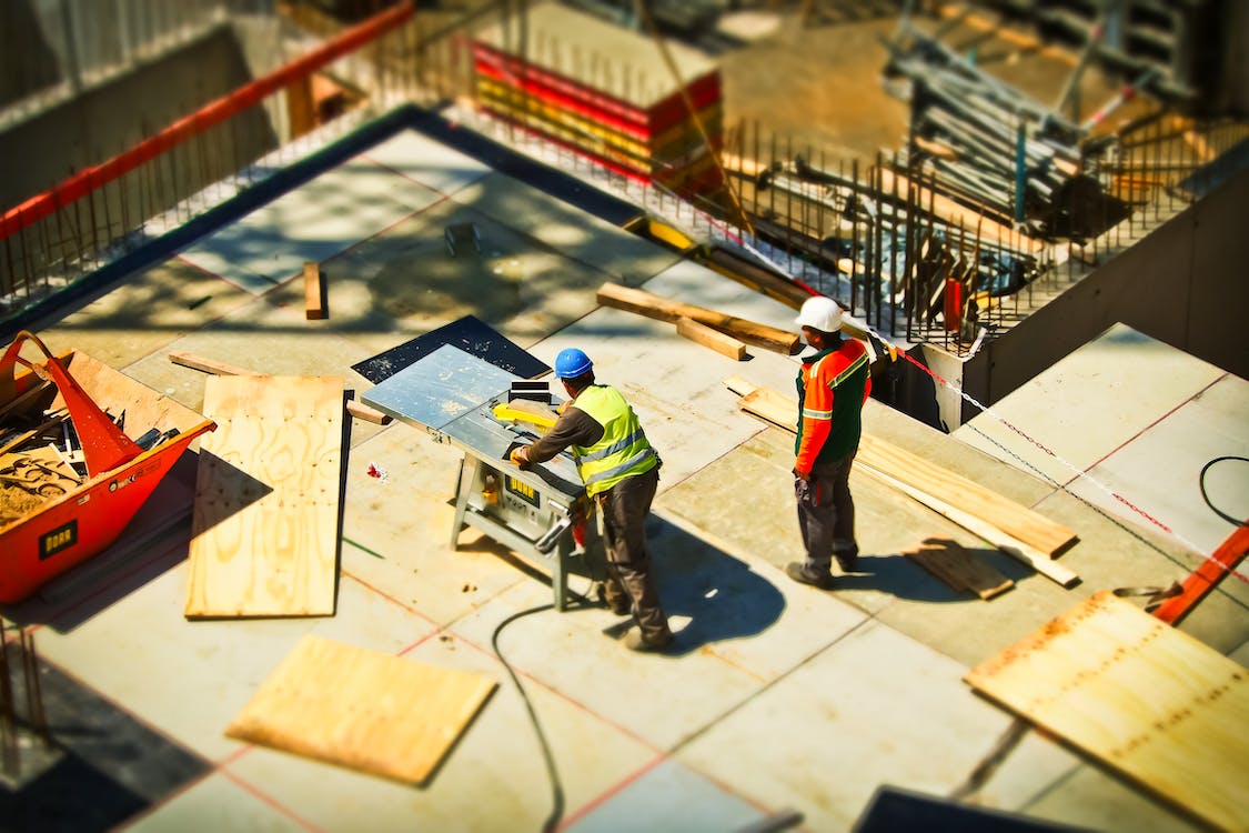Read more about the article Mobile Technologies, Construction Wearables, and Safety on Construction Jobsites